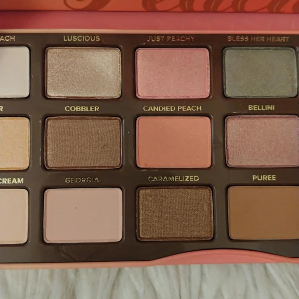 🍑FIRM! NWT TOO FACED SWEET PEACH EYESHADOW PALETTE (LAST ONE AVAILABE)